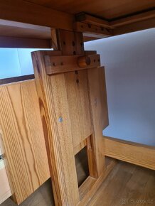 Dřevěný psací stůl - 6