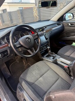 Škoda Superb 2.0 TDi 125kw DSG combi - TOP výbava - 6