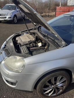 VW Golf - 6