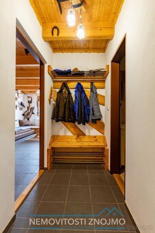 Apartmánový dům s lisovnou, vinným sklepem, venkovní pergolo - 6