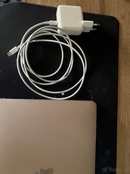 MacBook Air (Retina, 13palcový, 2020) - 6