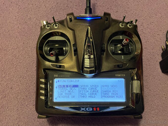 Prodám vysílač JR XG 11 - 6