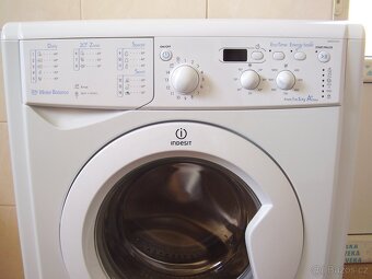 Úzká pračka INDESIT - 6