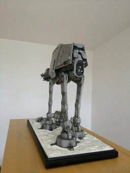 Mistrovské repliky Star Wars AT-AT, limitovaná edice, akrylo - 6