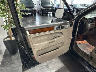 Volkswagen Touareg 3,0 TDI BI-XEN KŮŽE TAŽNÉ BEZ KOROZE - 6