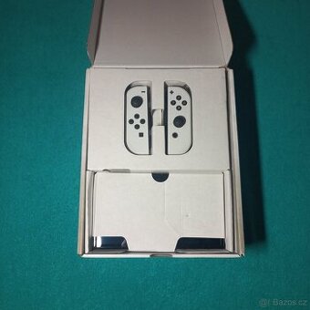NINTENDO SWITCH OLED - 6
