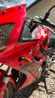 CBR 125R 2004 - 6
