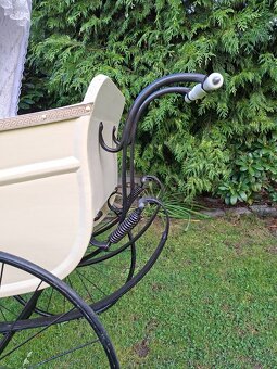 Starožitný kočárek pro miminko č. 1010 - 6