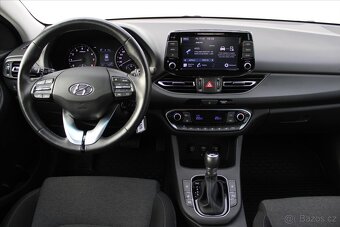 Hyundai i30 1.5T-GDI 117kW FAMILY SMART ČR (2022) - 6