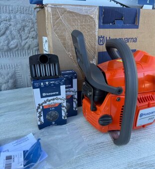 Husqvarna 353, Motorová Pila - 6