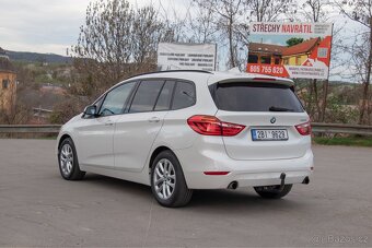 BMW 220i grandtourer - 6