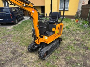 Minibagr BG 800. 02 - 6