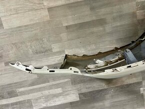 VW GOLF 7 5G 2012-2016 - nárazník OST + 6xPDC - 6