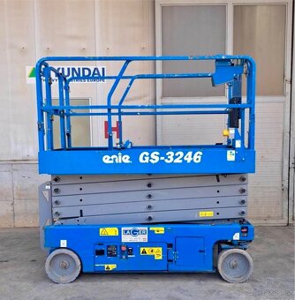 Pracovní nůžková aku plošina Genie GS 3246 nový model - 6