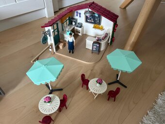Schleich dům, stáj, karavan, kavárna - 6