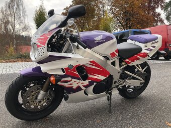Honda CBR 900 RR, model SC28 - 6