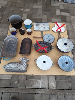 Litinový pekáč,litinová bábovkal,lívanečník. - 6