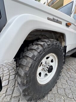 Toyota Land Cruiser LJ70 - 6