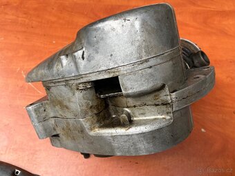 Manet 90 dvoupíst motor a sedlo - 6