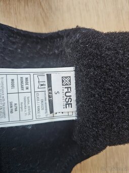 Chrániče na holeně FUSE vel. S - 6
