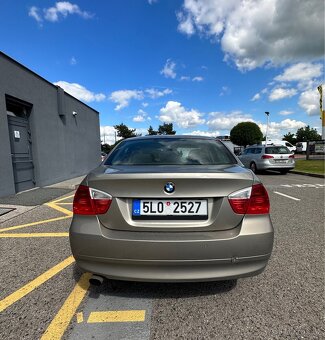 Prodam bmw 318i e90 95kw rv. 2007 - 6