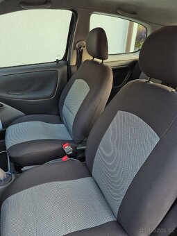TOYOTA YARIS 1.0 litr. - 6