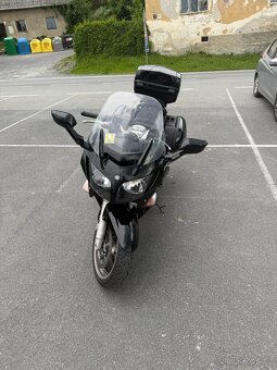 Yamaha FJR 1300 - 6