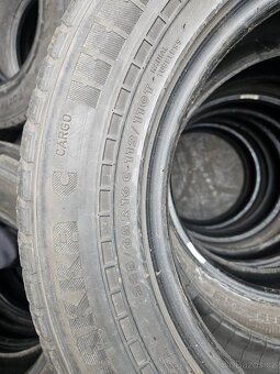 225/65R16C 112/110T  NOKIAN - 6