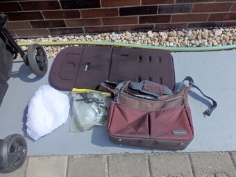 Sportovní kočárek PETITEaMARS+podložka, taška,pláštěnka,síťk - 6