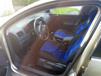 Prodám vw golfa 5 generace rok výroby 2005 - 6