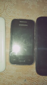 Mobilní telefony - 6