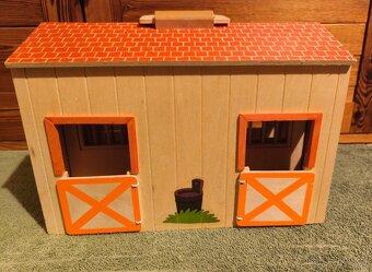 Dřevěná stáj Woody - kufřík - 6