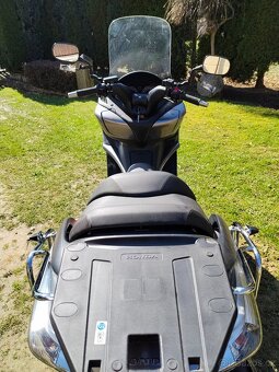 Honda Silver Wing 600 - 6