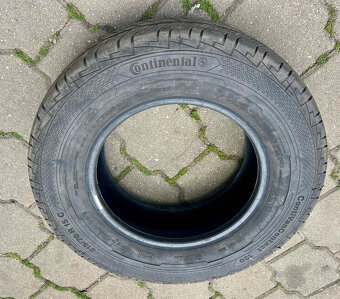 Continental VanContact 100 215/70/R15C ujeto 500km - 6