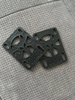 Skateboard deska, kolečka, trucky a hardware - 6
