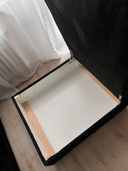 3 místná pohovka s velkým taburetem - 6