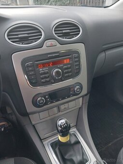 Prodám FORD FOCUS 1,6 - benzín - 6