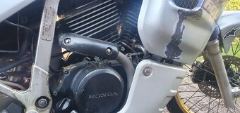 Honda XL600V Transalp - 6