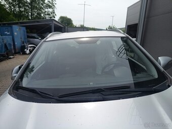 Hyundai ix35 1.6 GDI s nefunkčním motorem - 6