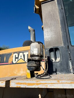 Kolový Nakladač CAT 938G - 6