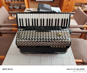 Akordeon Hohner Atlantic IV N, De LUXE, 120 basů - 6