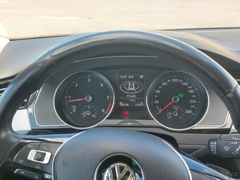 VW Passat B8 - 6
