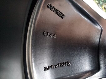 Zimní kompletní kola Passat B9 235/45 R18 s pneu Continental - 6