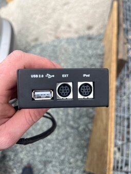 GROM U2i BMW E46 USB adaptér - 6