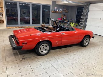 Alfa Romeo Spider - 6