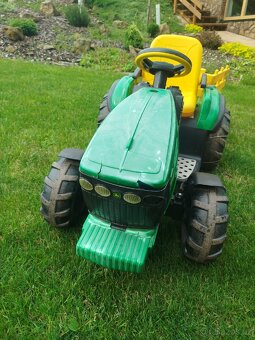 Elektrický John Deere trakturek - 6