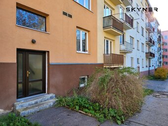 Pronájem garsonky 23 m2, Velká Hradební (vedle Havany), po r - 6