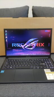 Prodám ASUS Vivobook - 6