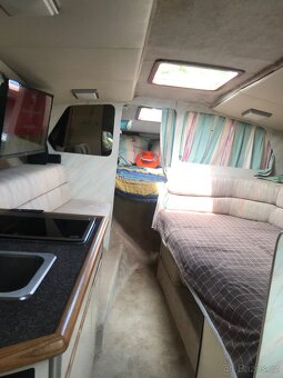 Kajutová loď Bayliner 2955 Avanti - 6