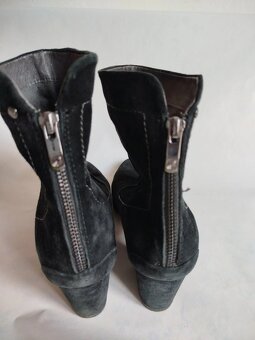 Kotníkové semišové boty - 6